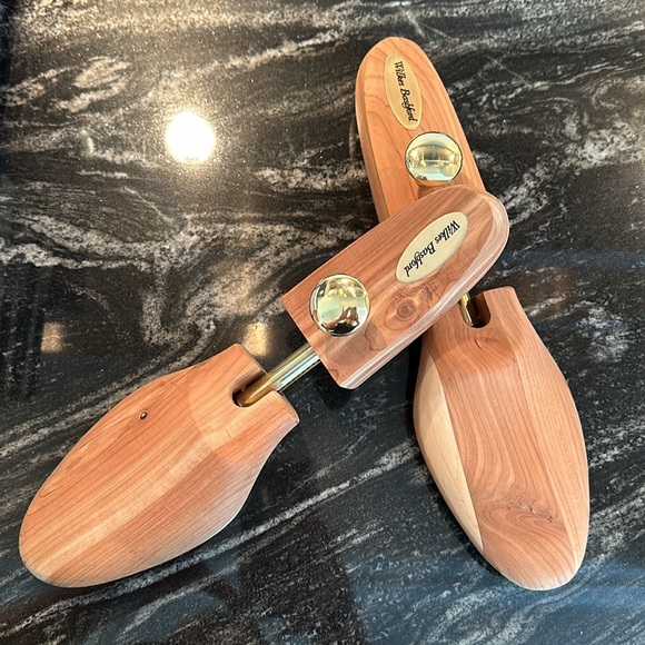 Wilkes Bashford Men’s Shoe Tree - Picture 2 of 4